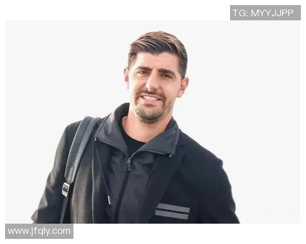 库尔图瓦的守门传奇与足球世界的辉煌瞬间解析